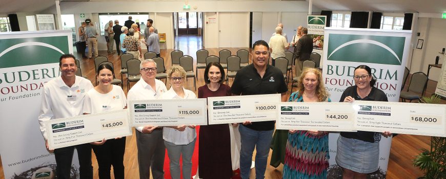 Ian and Leanne Harrison, Kent Roberts and Dessi Mitezeva from Aus Living Support, Sunshine Coast mayor Rosanna Natoli, Lani Refti from Gateway Care, Kym Chomley and Brooke Papamanolis from SunnyKids